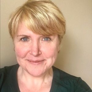 Meet your Posher, Elizabeth